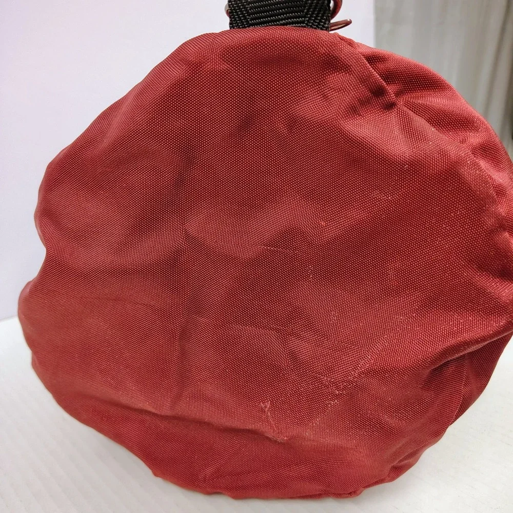 Vintage 90's Sasson Burgundy Red Nylon Duffle Bag Gym Travel Weekend Bag YKK Zip